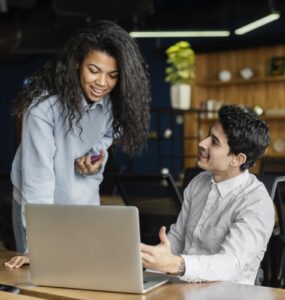 Mercado de tecnologia impulsiona demanda por especialistas