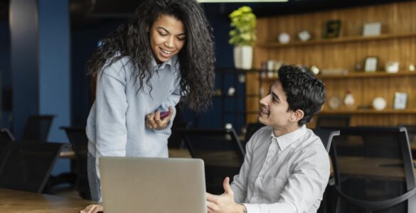 Mercado de tecnologia impulsiona demanda por especialistas