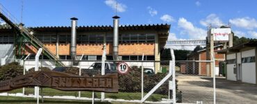 Fábrica da Yakult em Santa Catarina recebe certificação internacional