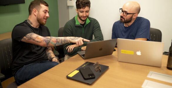 IA com dados proprietários foca no mercado SaaS para PMEs