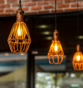 Energia elétrica acumula alta de 13,6% em 2025