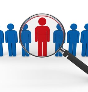 Empresas adotam práticas de retenção e reduzem rotatividade