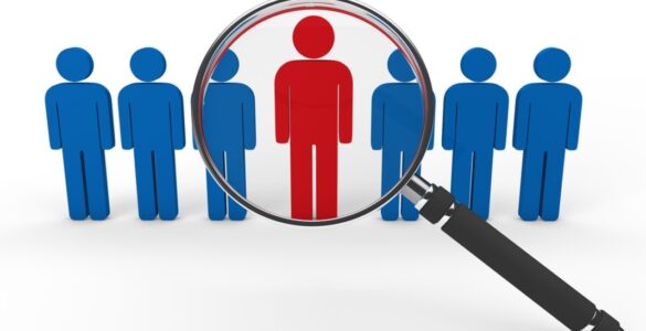 Empresas adotam práticas de retenção e reduzem rotatividade