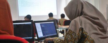 Coursera impulsiona trilhas de aprendizado no Brasil