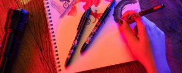 BIC lança linha da caneta 4 Cores da série Stranger Things