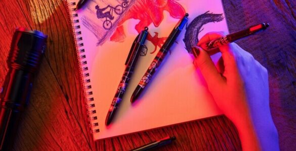 BIC lança linha da caneta 4 Cores da série Stranger Things