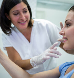 Cirurgião fala sobre nova opção aos preenchimentos labiais