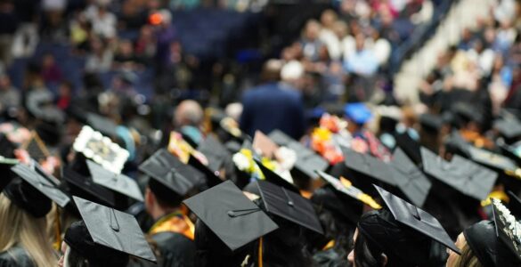 Ensino superior: participação negra tem déficit de 20 pontos