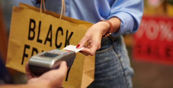 Lista de compras ajuda a prevenir excessos na Black Friday