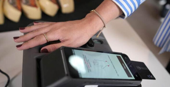 Tecban e Elo lançam pagamento por biometria da palma da mão