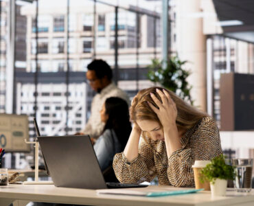 Burnout cresce e vira doença ocupacional reconhecida