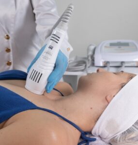 Procura por tratamentos de flacidez cresce quase 40% em 2024