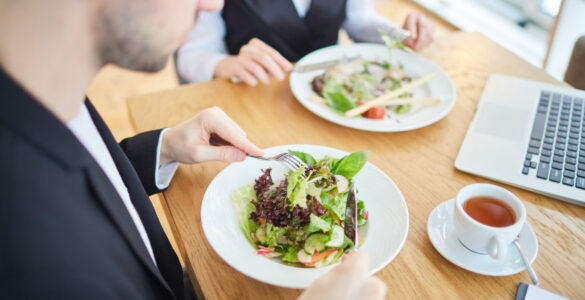 Alimentação corporativa ganha papel estratégico em 2026