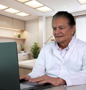 Dr. Emmanuel França destaca cuidados com a pele masculina