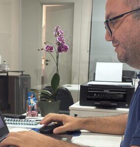 Pequenos negócios enfrentam obstáculos com avanço do digital