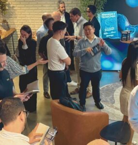 CFOs e CTOs discutem integração das áreas em novo livro