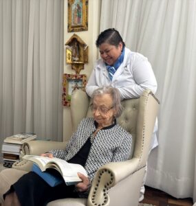 Bolsa Cuidador reforça apoio ao cuidado do idoso em casa