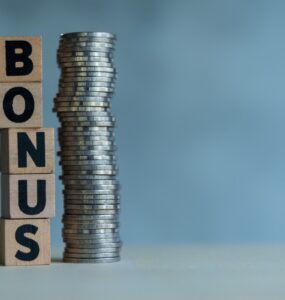 Décimo terceiro salário fortalece o planejamento financeiro