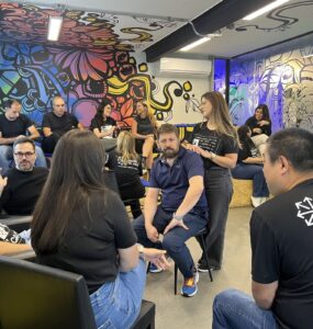 Escola do Caos lança relatório sobre tendências de RH