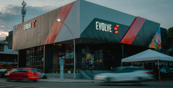 Academia Evolve prevê 300 novas vagas com expansão no DF