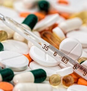 Cadeia farmacêutica busca elevar padrões com integridade climática e compliance