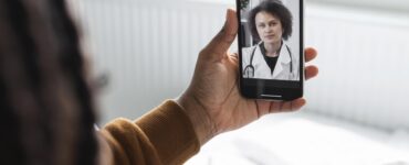 Zumbi dos Palmares firma parceria com a Galileu e leva IA à saúde dos alunos