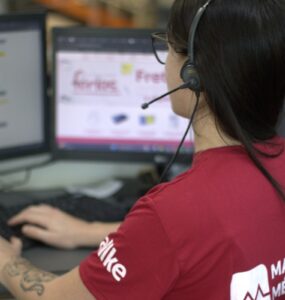 Atendimento digital combina tecnologia e recursos humanos