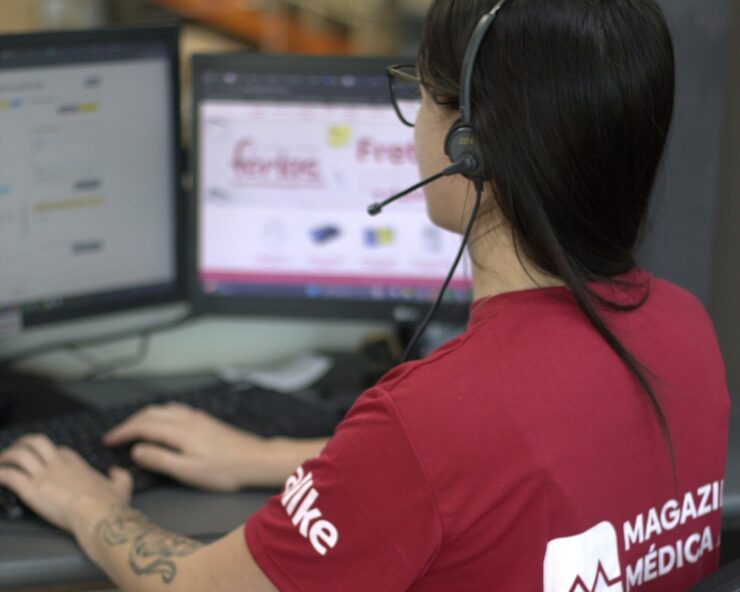 Atendimento digital combina tecnologia e recursos humanos