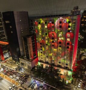 Bradesco Seguros marca a sua chegada à Paulista com mapping