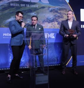 Agência recebe prêmio no evento Brasil que Dá Certo