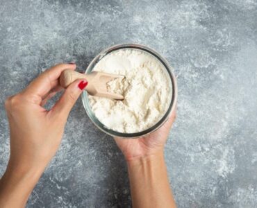 Proteína domina as dietas, mas excesso pode prejudicar