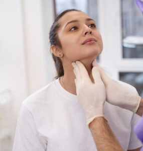 Cirurgião explica nova tendência de cirurgia pescoço