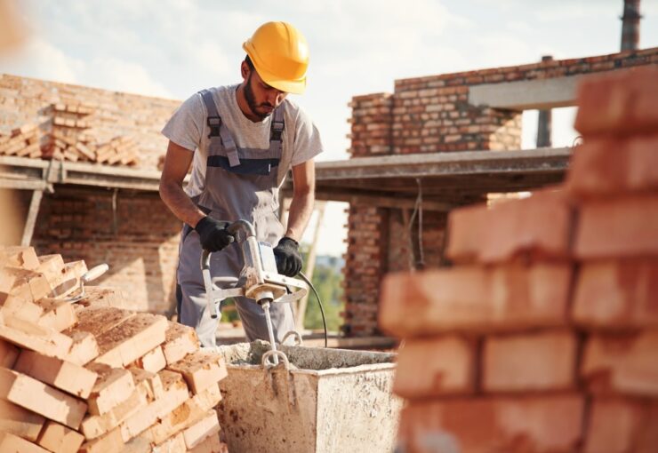 Reforma Casa Brasil e 13º salário elevam a expectativa no varejo de construção