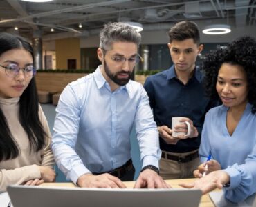 IA nas empresas: liderança e capacitação determinam sucesso