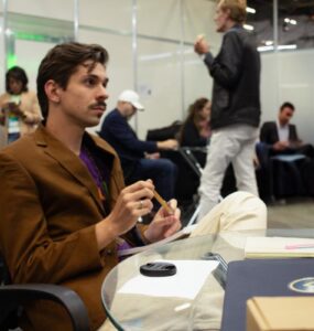 EuTalks lança nova plataforma de aprendizado executivo