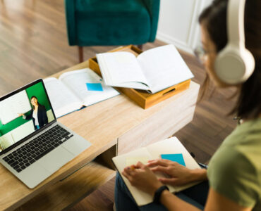 Cursos livres EaD ampliam acesso à qualificação