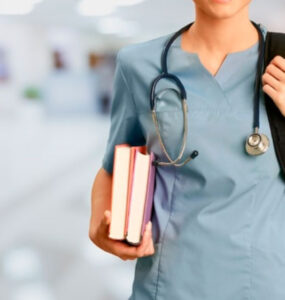 MEC revoga edital de expansão de vagas em cursos de Medicina