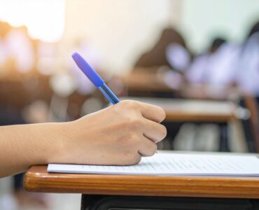Concursos na educação ampliam vagas em 2026