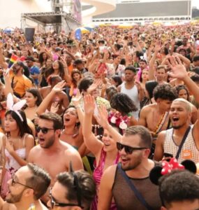 Carnaval pode movimentar até R$ 18,6 bilhões no país