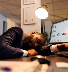 Multas por descumprir norma de saúde mental podem quebrar PMEs