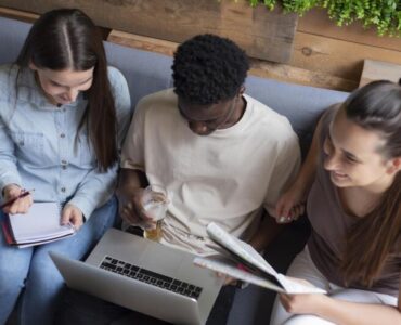 IA impulsiona aprendizado ativo entre universitários