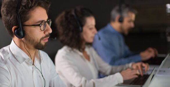 Cresce a oferta de vagas no setor de telesserviços, mas faltam candidatos