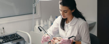 Dia do dermatologista reforça nova lógica skincare