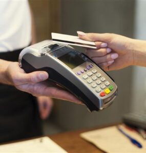 Falhas em taxas afetam PMEs que usam maquininhas