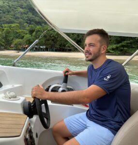 Tap da InfinitePay otimiza vendas de empreendedores do verão