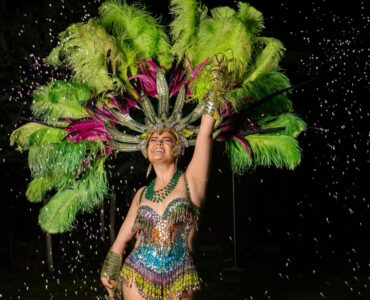 Carnaval impulsiona alta dos acessórios artesanais