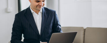 Mercado de moda masculina de luxo registra mudanças no comportamento de consumo