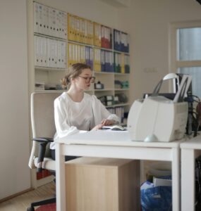 Psicólogos reforçam segurança de dados na prática on-line e presencial