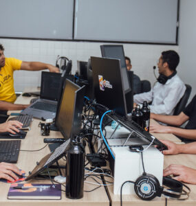 Escassez de talentos acelera revisão de modelos de entrega