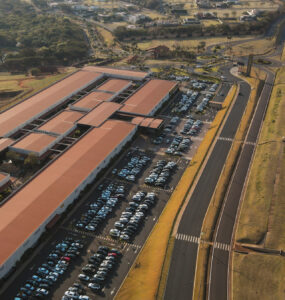 Santa Maria Outlet fecha 1º ano acima das metas